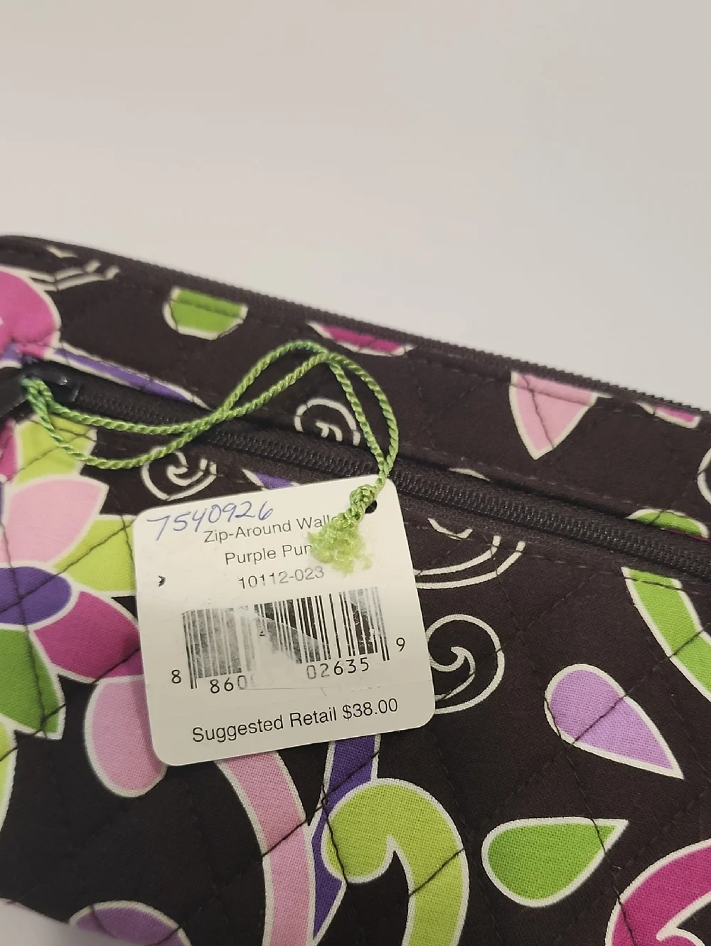 Vera Bradley Quilted Floral Zip Wallet  Pink & Purple Flowers - Picture 4 of 6